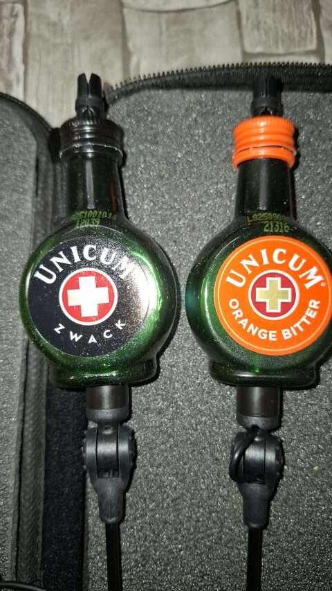Kapásjelző szett – Zwack Unicum sorozat, 3 db full black merevkaros, zöld + prémium tok - Image 4