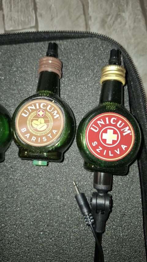 Kapásjelző szett – Zwack Unicum sorozat, 3 db full black merevkaros, zöld + prémium tok - Image 6