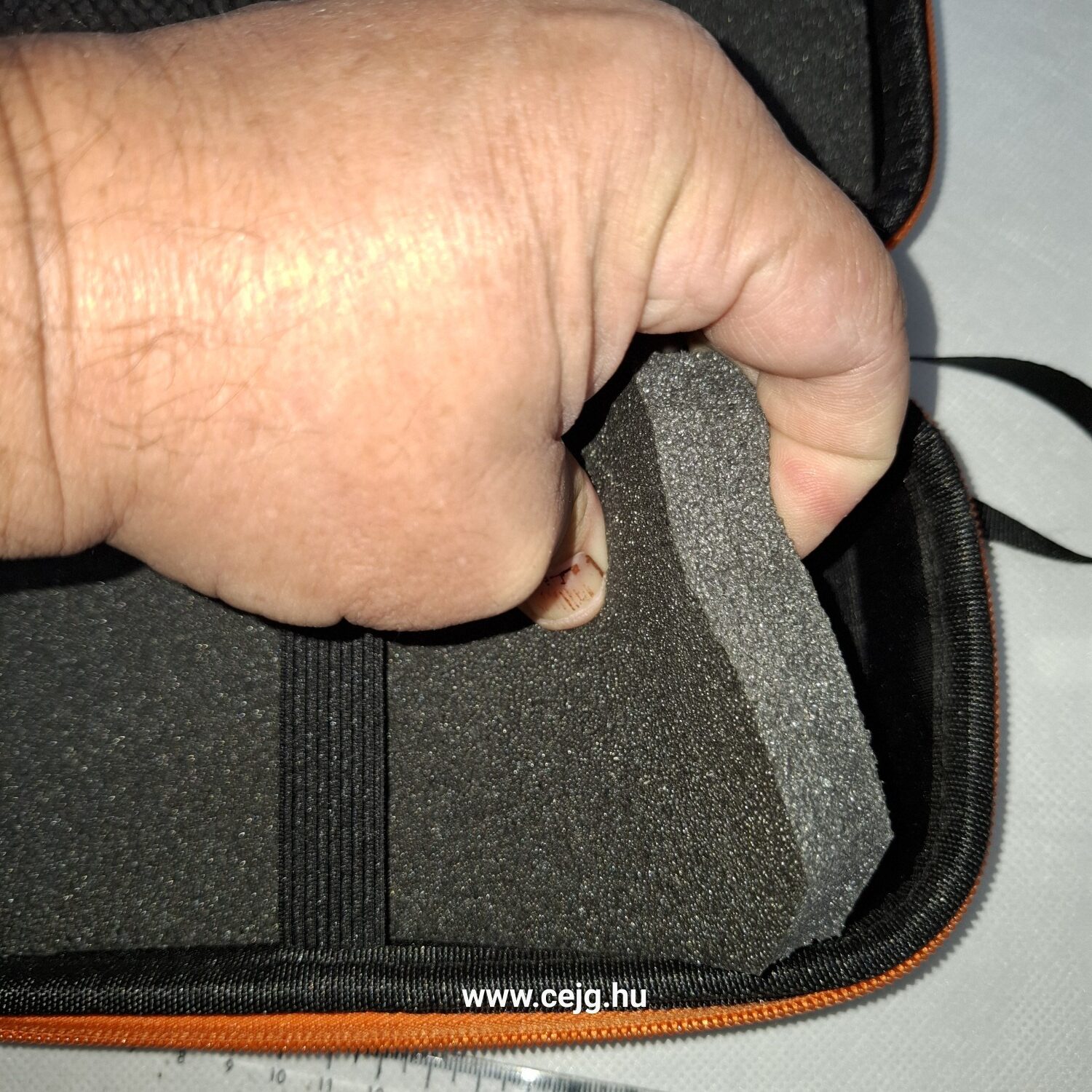 Reball Prémium Félkemény Védőtok (20 mm-es Kemény Hab Betéttel – KIZÁRÓLAG KAPÁSJELZŐ MELLÉ!) - Image 8