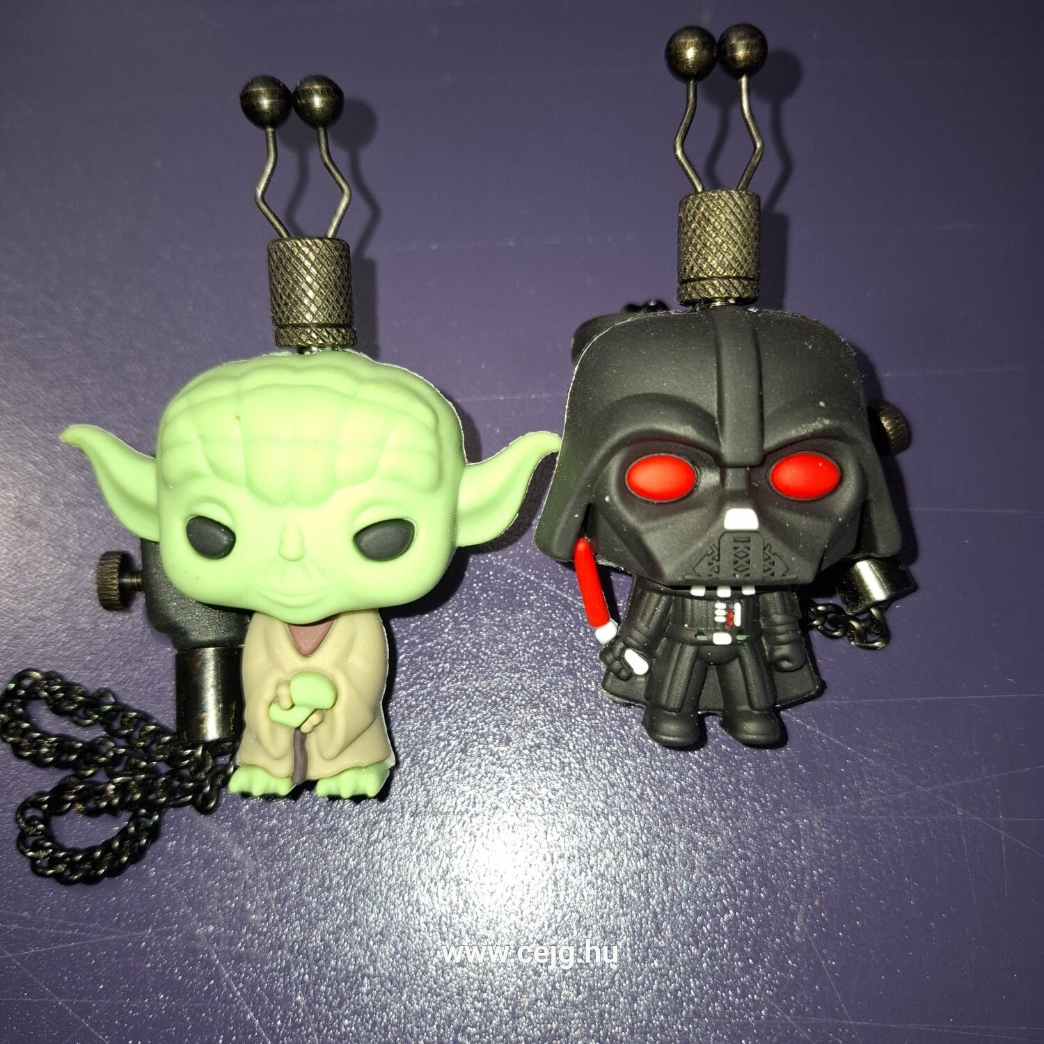 Egyedi Kapásjelző Pár – Darth Vader & Yoda (Star Wars Széria, 25 cm-es Fekete Lánccal, Tok Nélkül) - Image 2