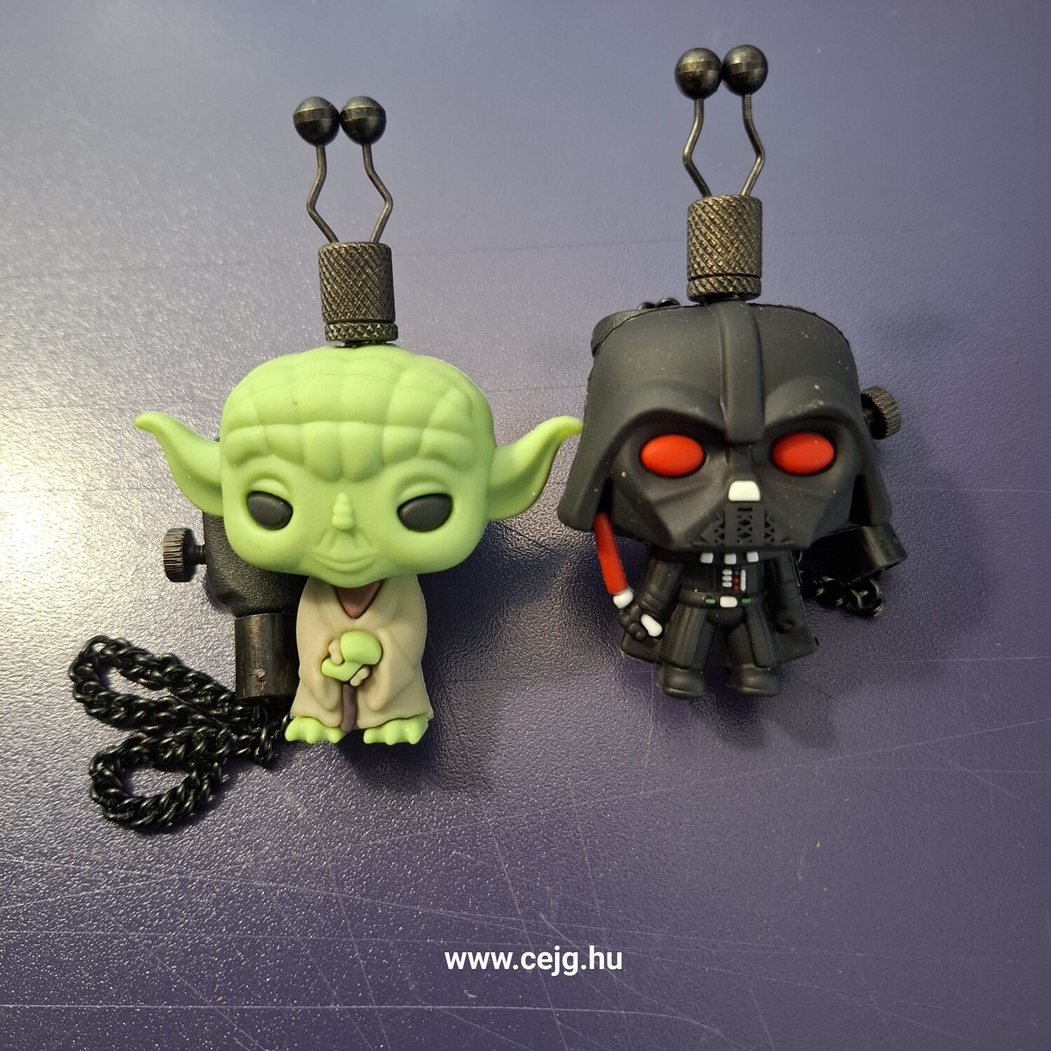 Egyedi Kapásjelző Pár – Darth Vader & Yoda (Star Wars Széria, 25 cm-es Fekete Lánccal, Tok Nélkül) - Image 5